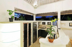 Blue Lagoon Apartment 3br